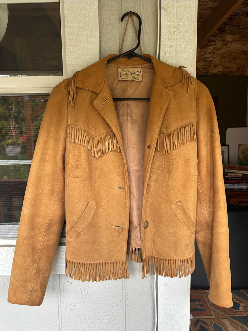 Vintage-Inspired Fringe Suede Jacket - Tan